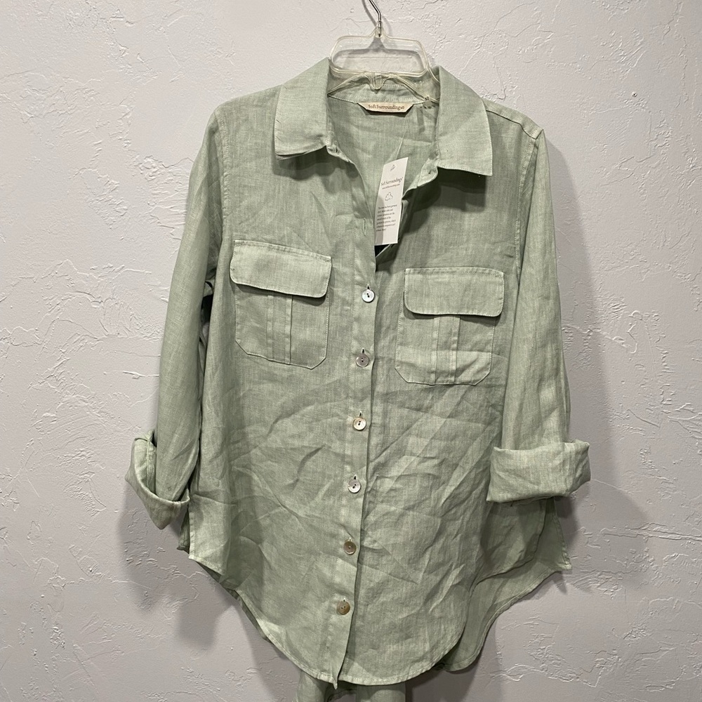 Soft surrounding  button down shirt Sz XS